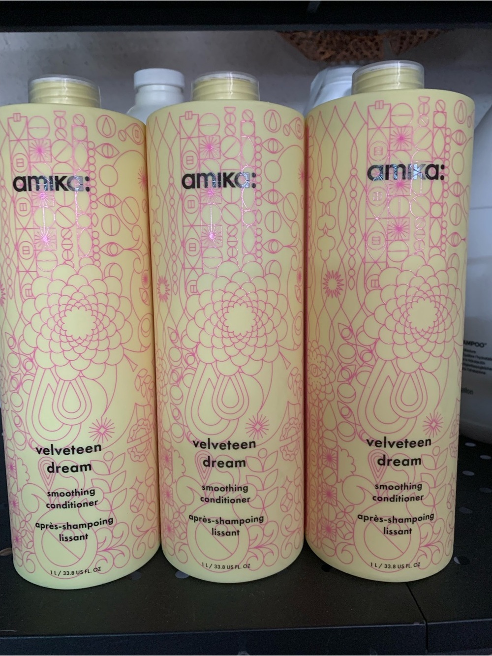 amika Velveteen Dream Smoothing Conditioner 1L SET OF 3